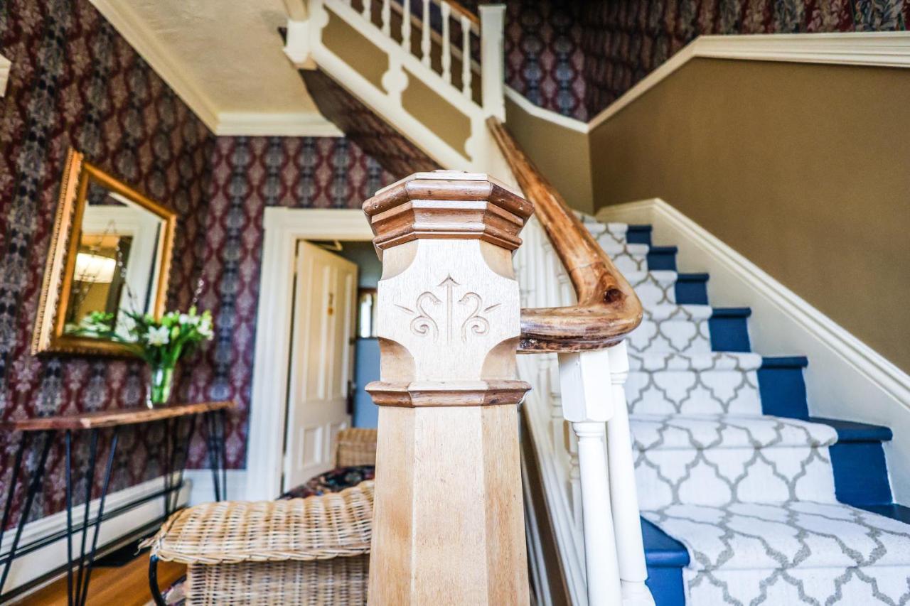 The Lunenburg Inn Екстериор снимка