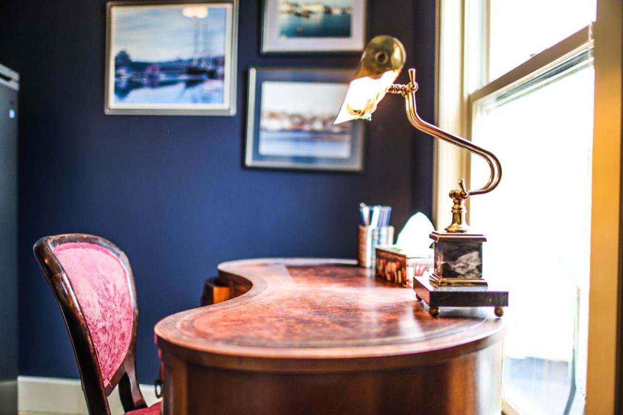 The Lunenburg Inn Екстериор снимка